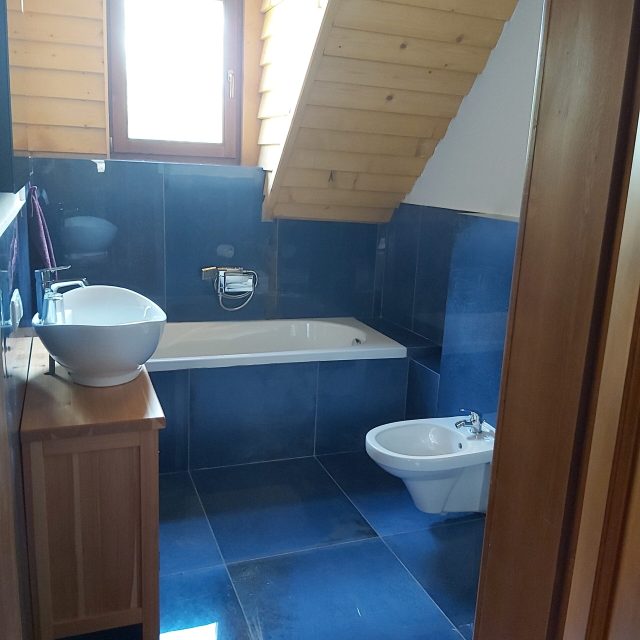 The bathroom of Cosmos Apartment